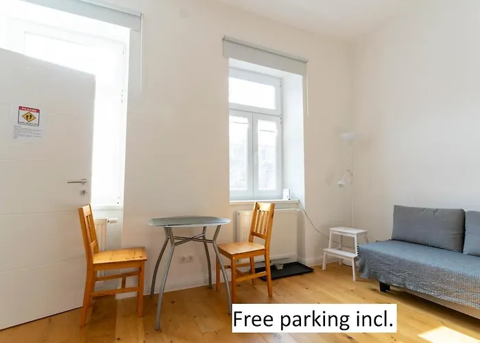 Apartment Free Garage, U4&u6 5min, 33m2 Vienna